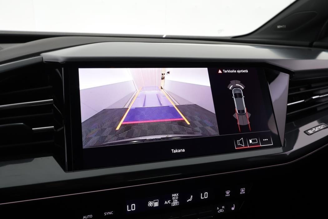AUDI Q4 e-tron 2024