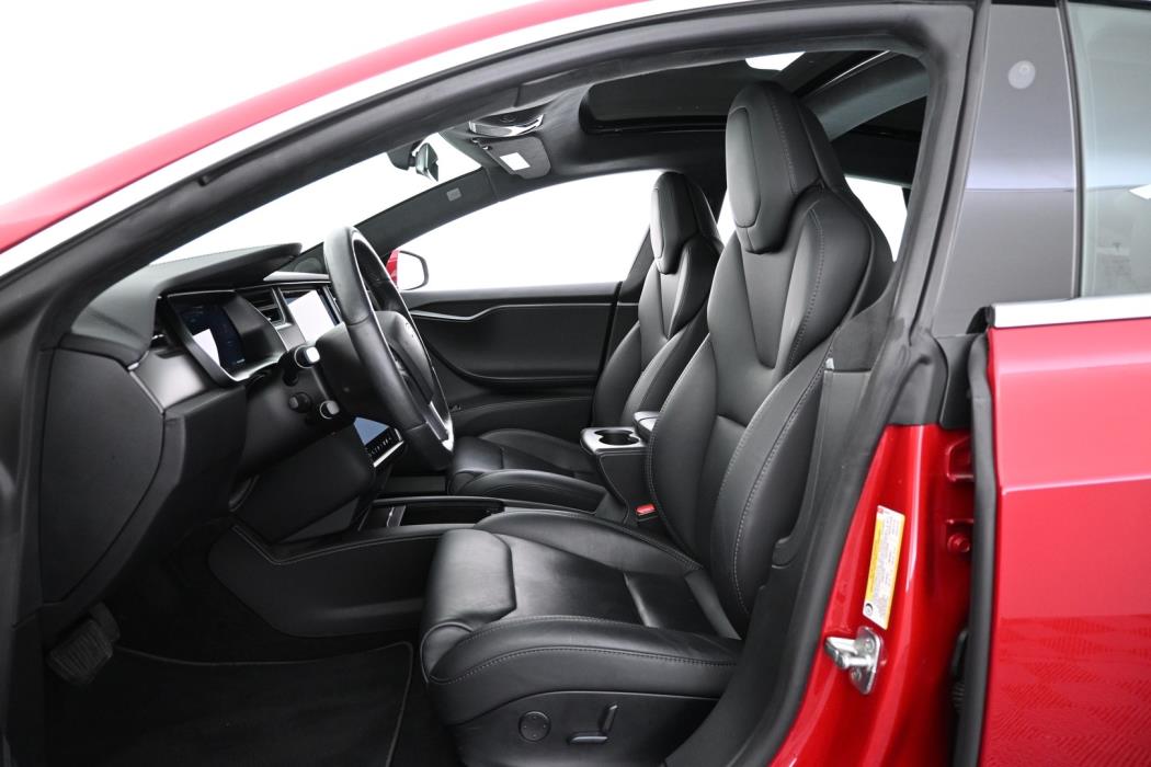 TESLA Model S 2018