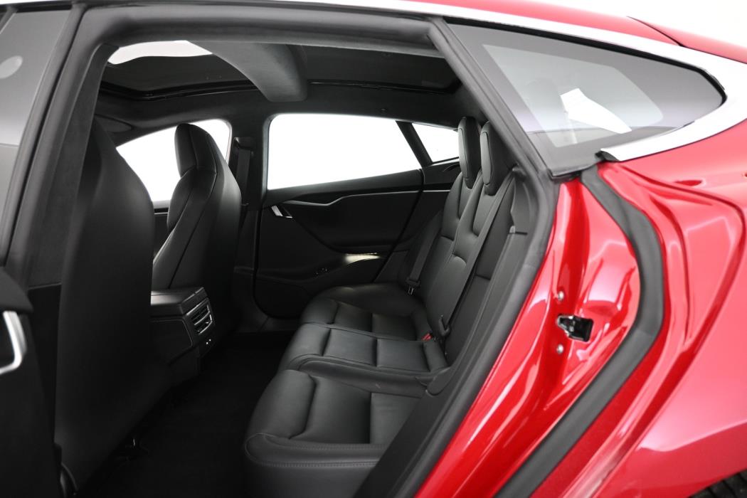 TESLA Model S 2018