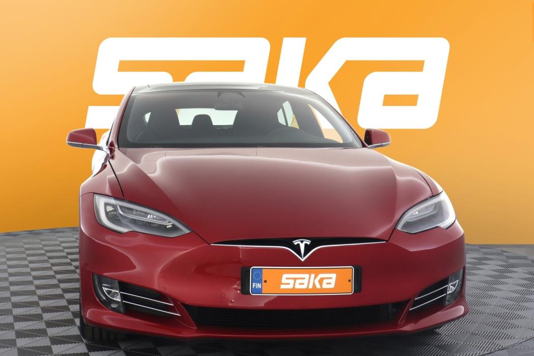 TESLA Model S 2018