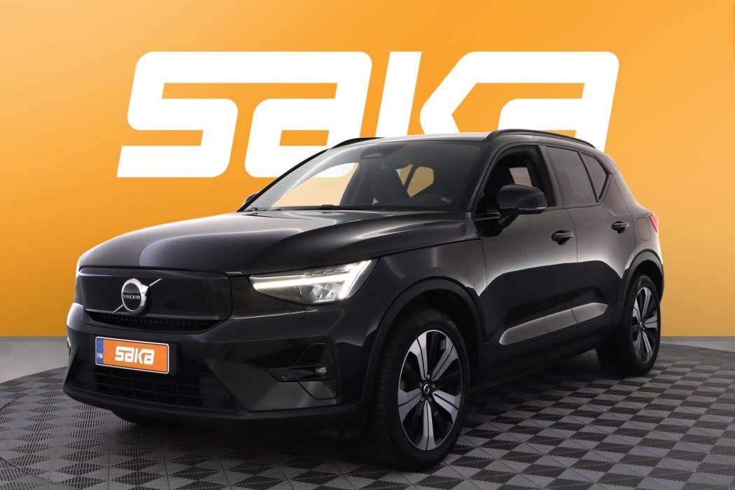 VOLVO XC40 2023
