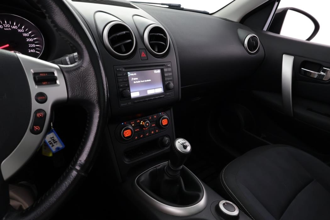 NISSAN Qashqai+2 2011