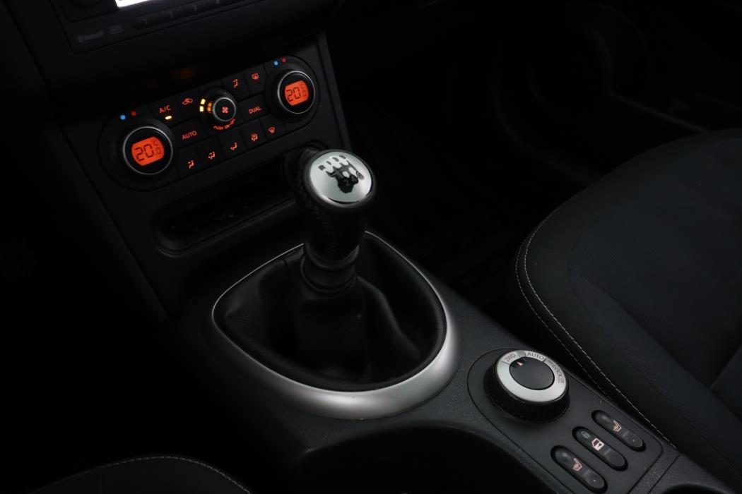 NISSAN Qashqai+2 2011