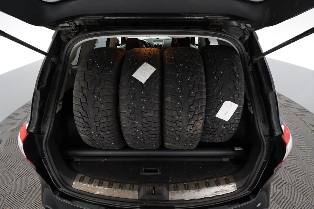 NISSAN Qashqai+2 2011