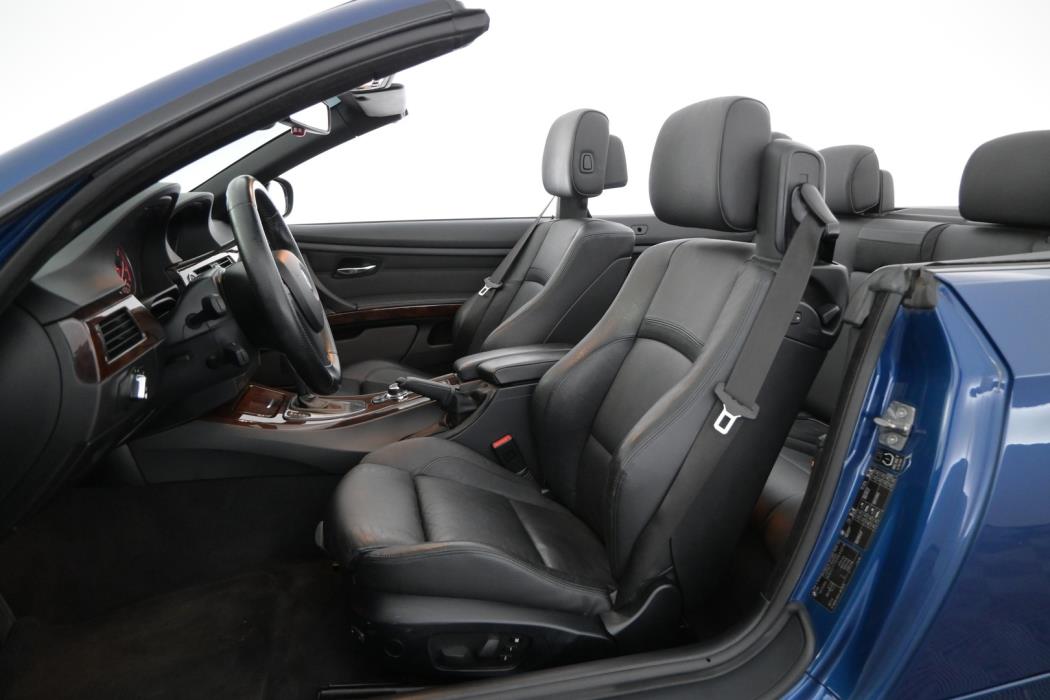BMW 330 2010