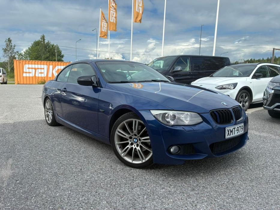 BMW 330 2010