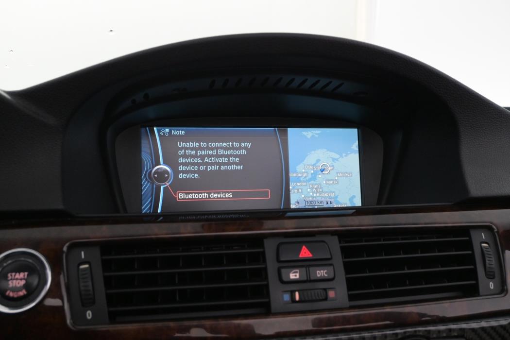 BMW 330 2010