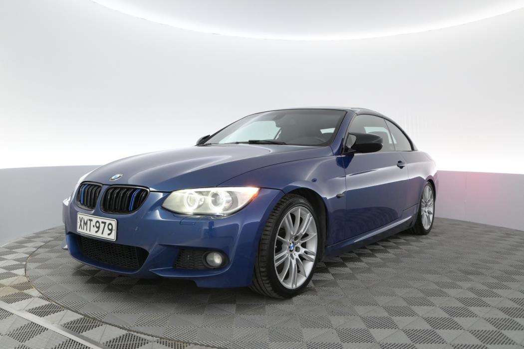 BMW 330 2010