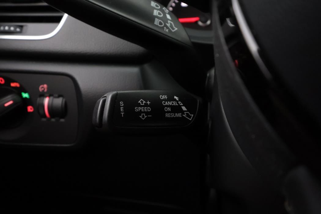 AUDI Q3 2016