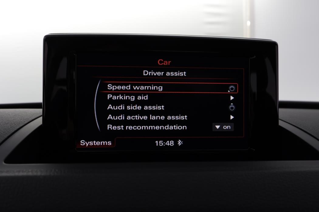 AUDI Q3 2016