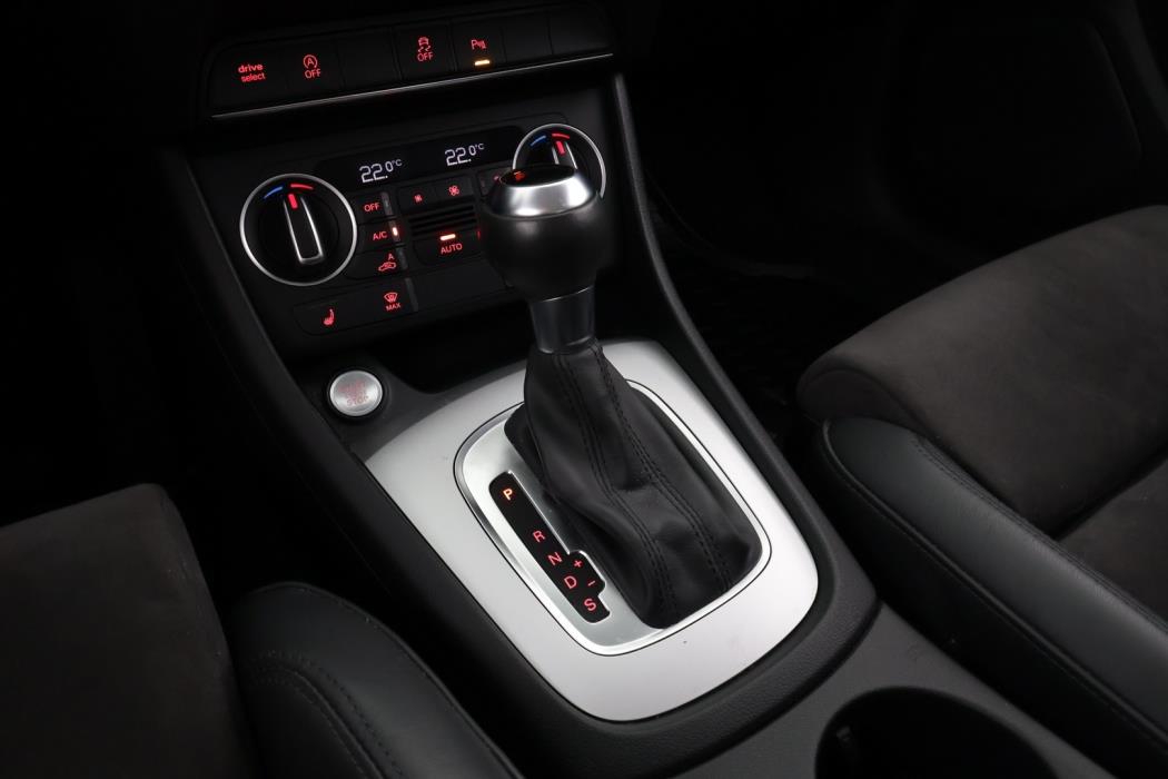 AUDI Q3 2016