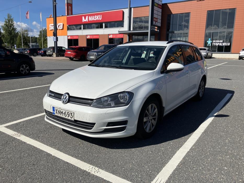 VOLKSWAGEN Golf 2016
