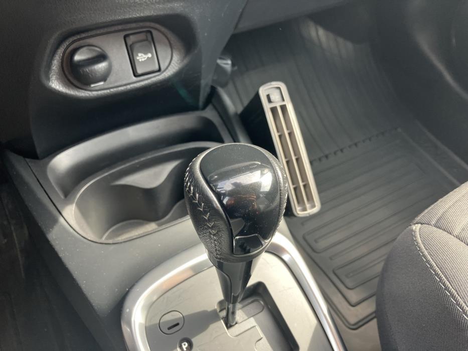 TOYOTA Yaris 2018