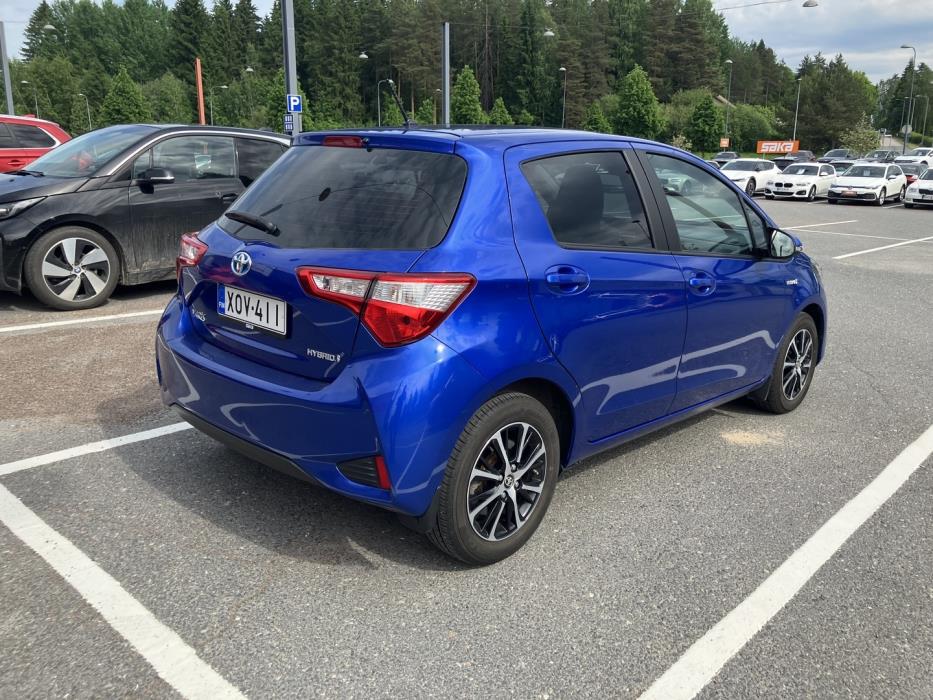 TOYOTA Yaris 2018