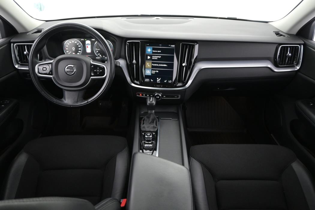 VOLVO V60 2020