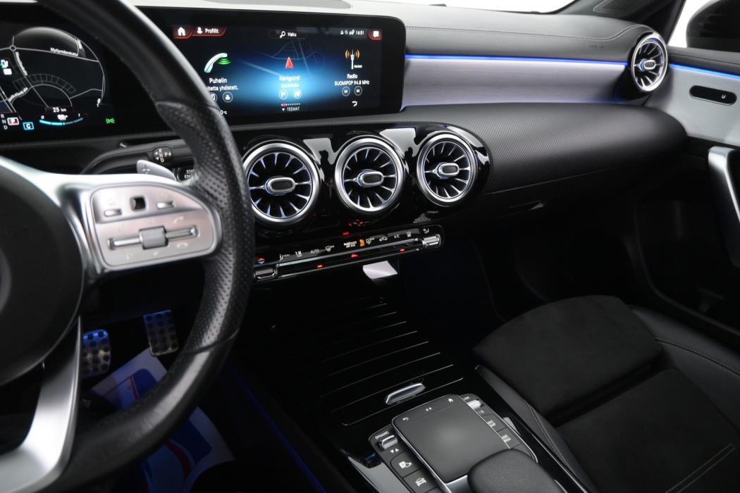 MERCEDES-BENZ A 2021