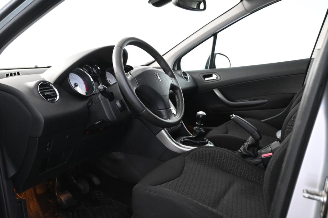 PEUGEOT 308 2010