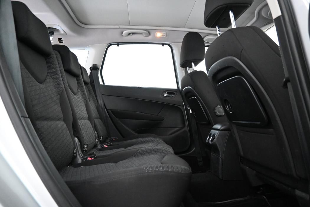 PEUGEOT 308 2010