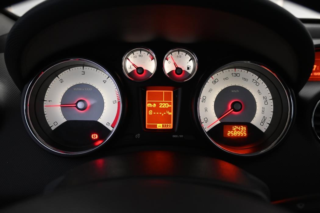PEUGEOT 308 2010