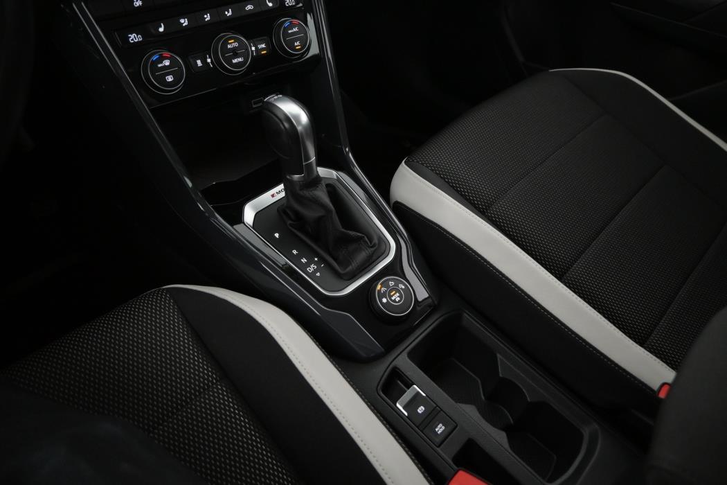 VOLKSWAGEN T-Roc 2019