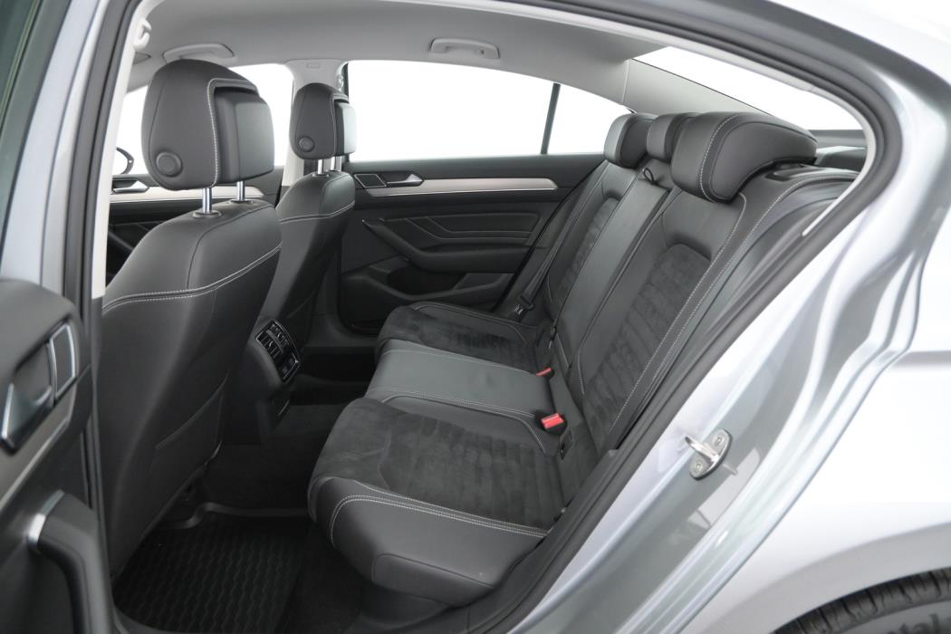 VOLKSWAGEN Passat 2020