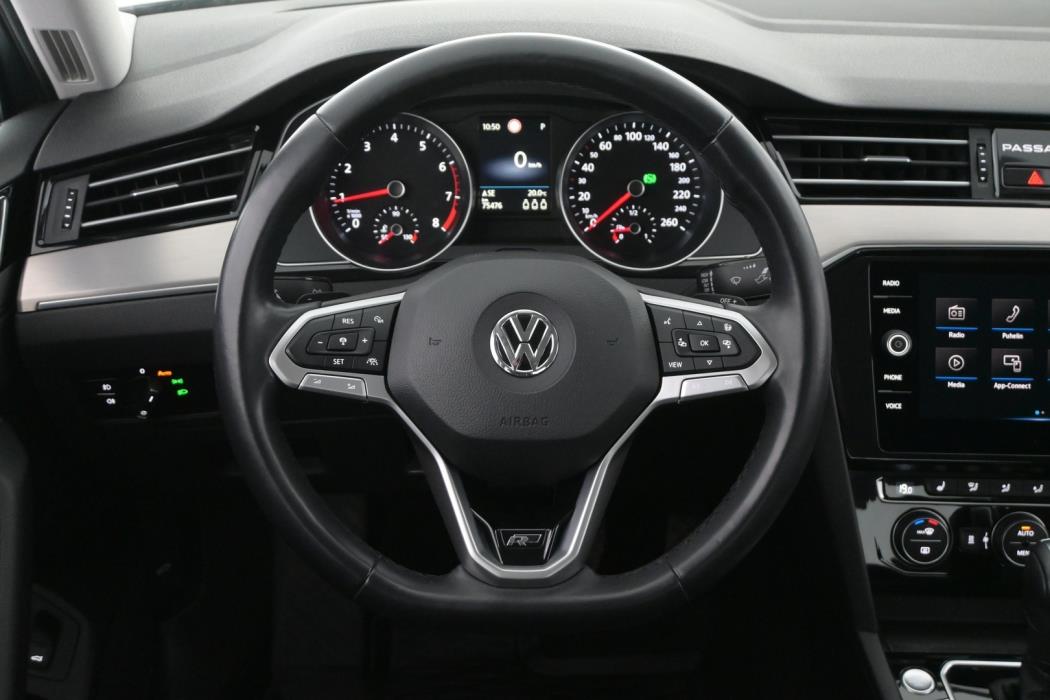 VOLKSWAGEN Passat 2020