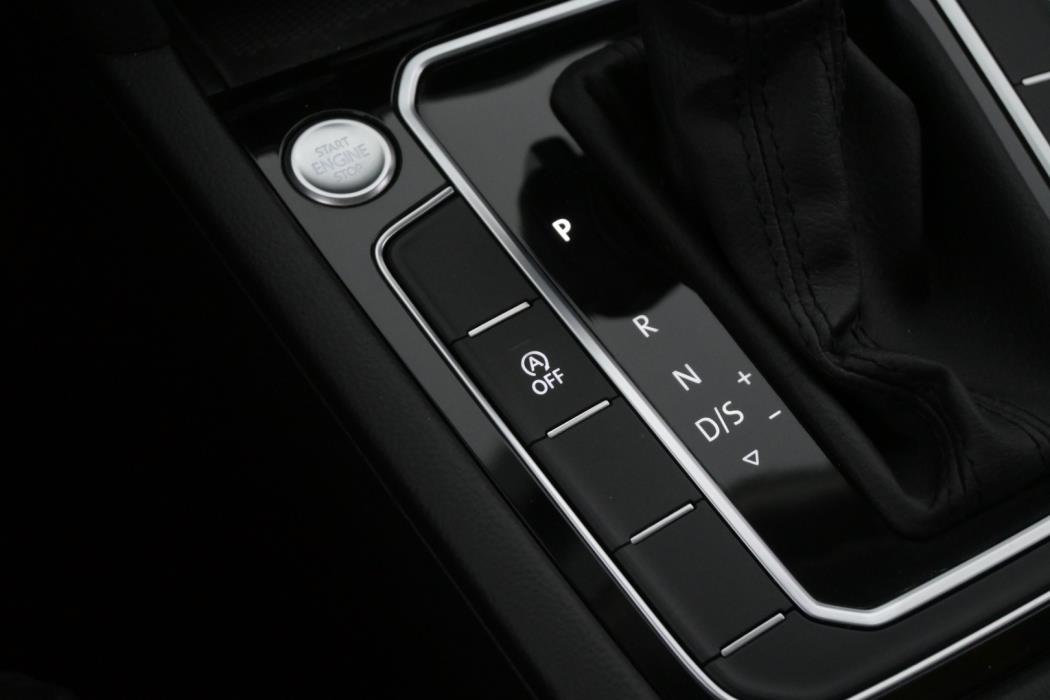 VOLKSWAGEN Passat 2020