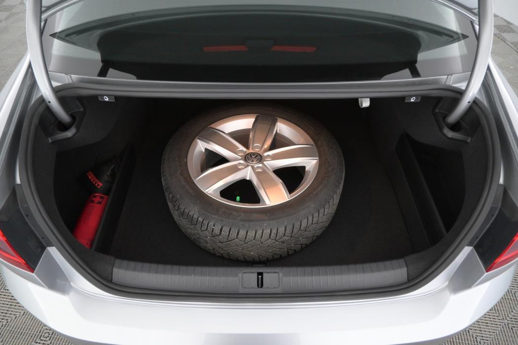 VOLKSWAGEN Passat 2020