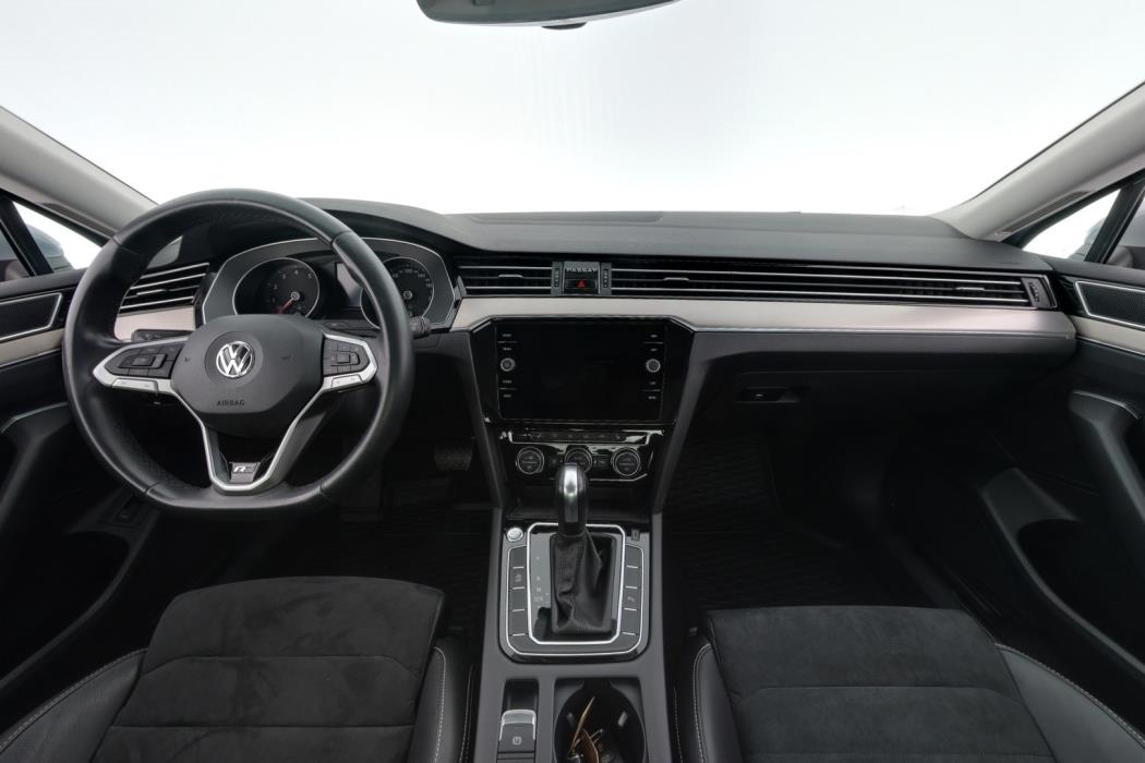 VOLKSWAGEN Passat 2020