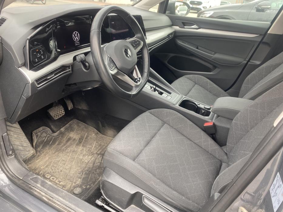VOLKSWAGEN Golf 2021
