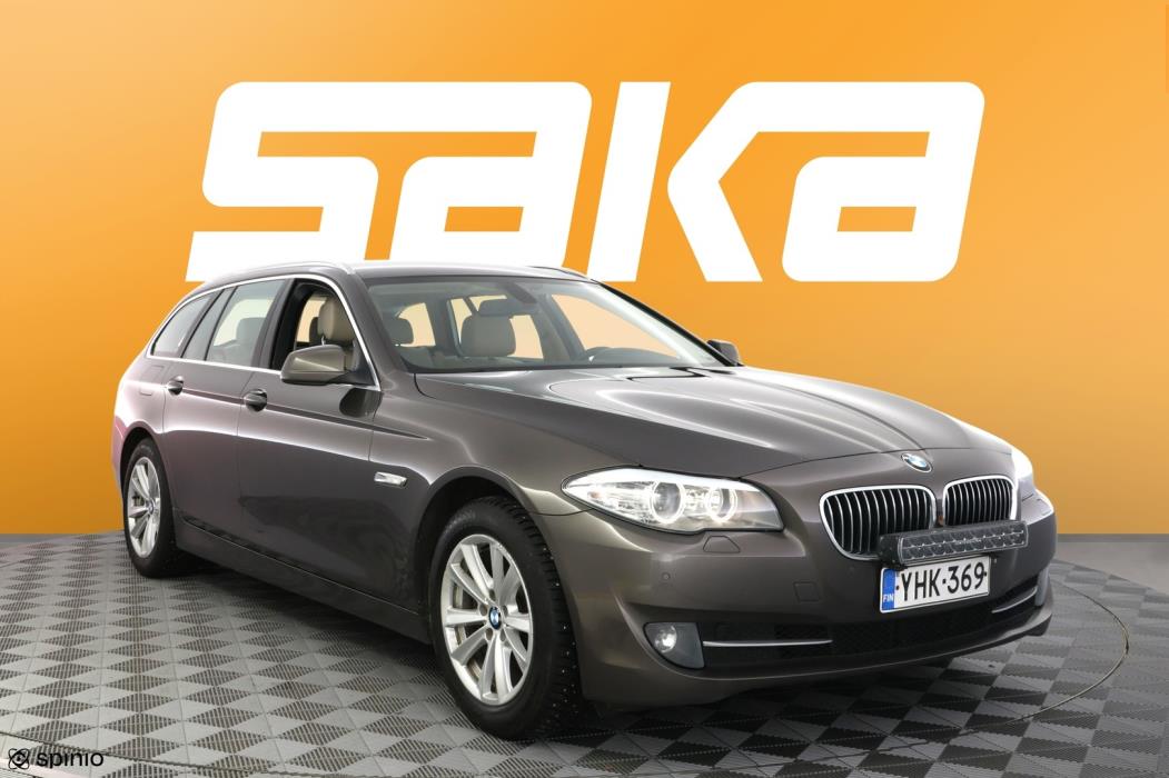 BMW 523 2011