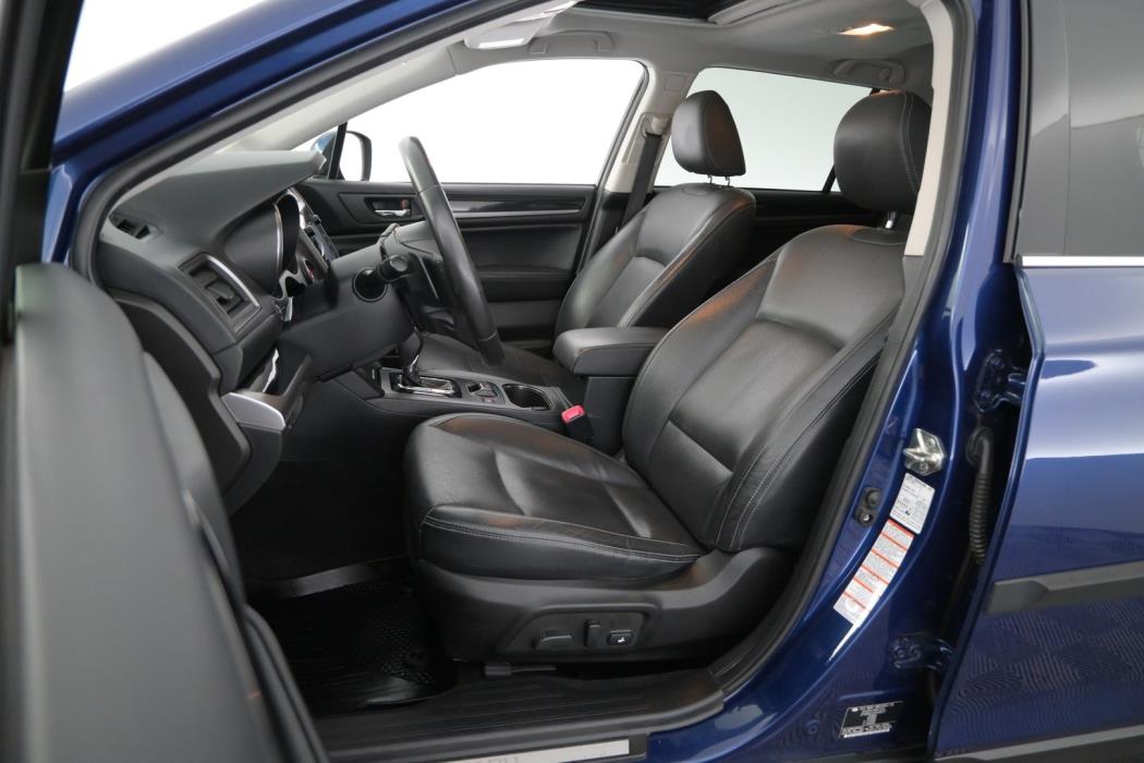 SUBARU Outback 2015