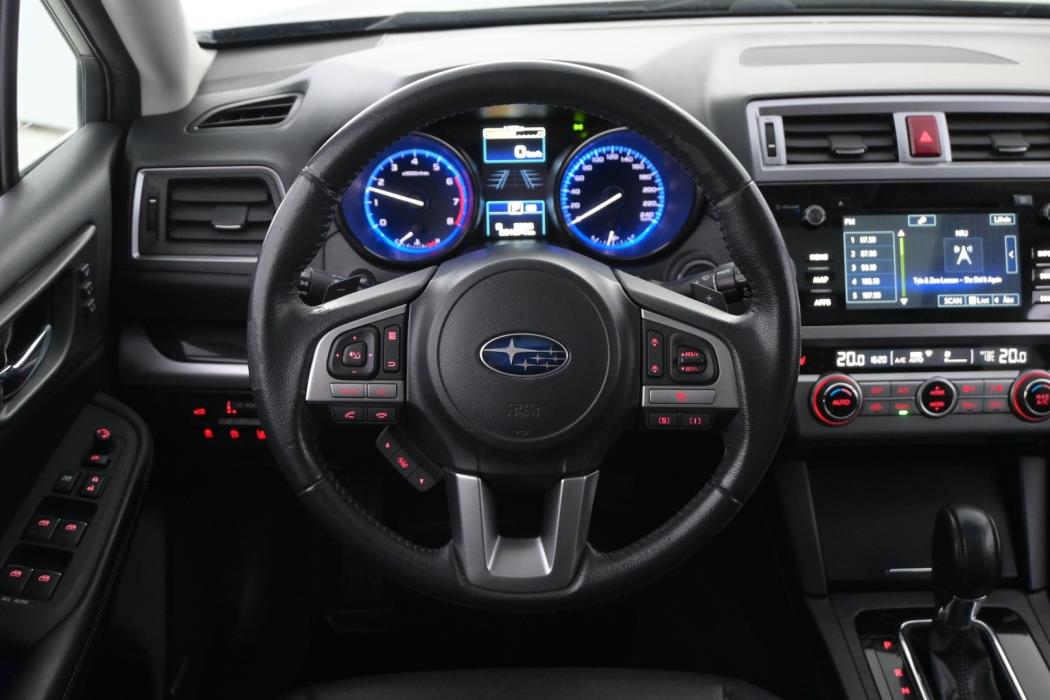 SUBARU Outback 2015