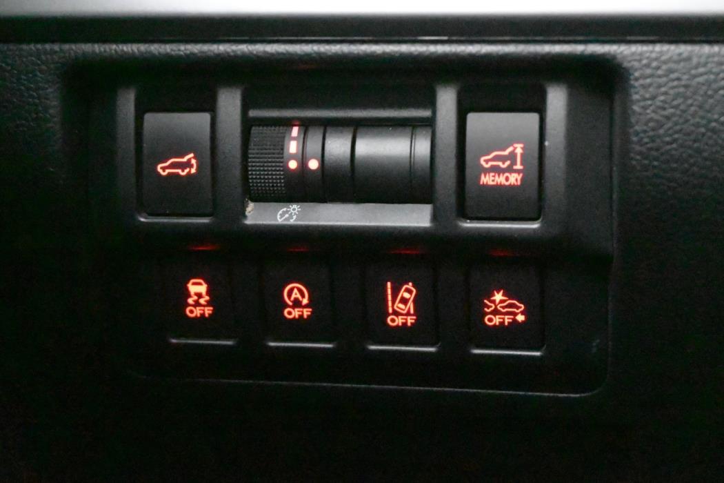 SUBARU Outback 2015