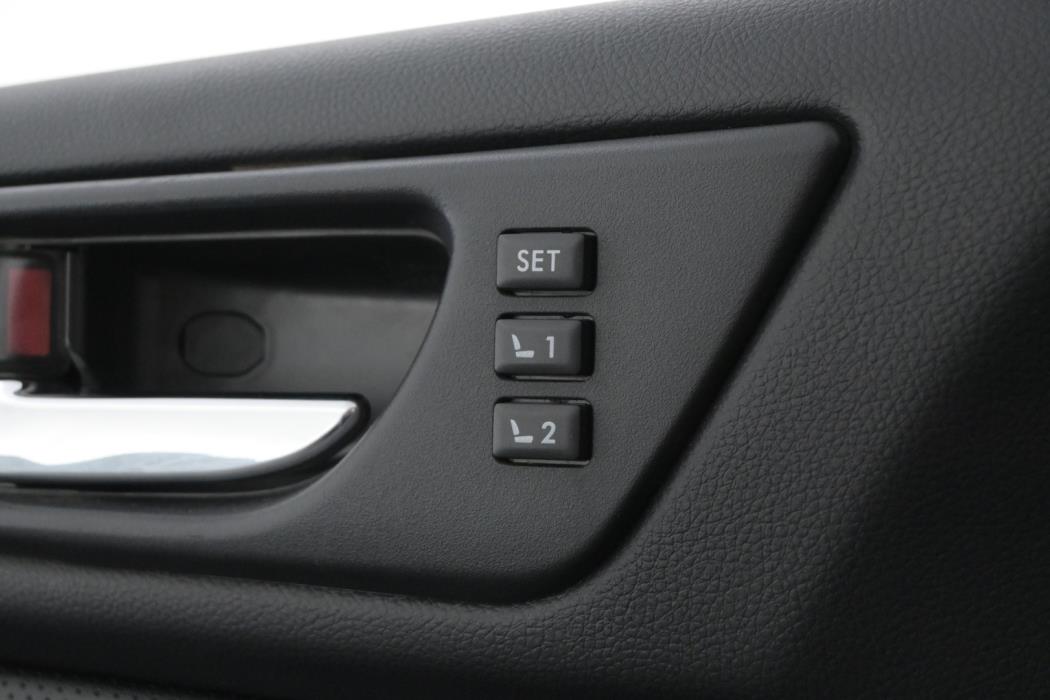 SUBARU Outback 2015