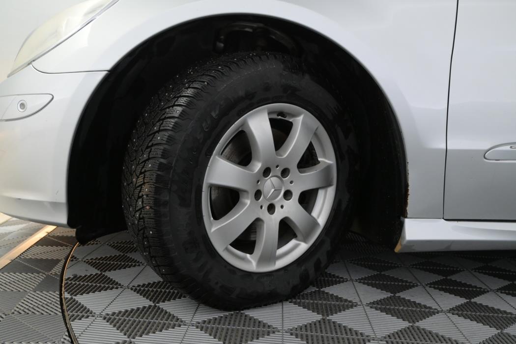 MERCEDES-BENZ R 2006