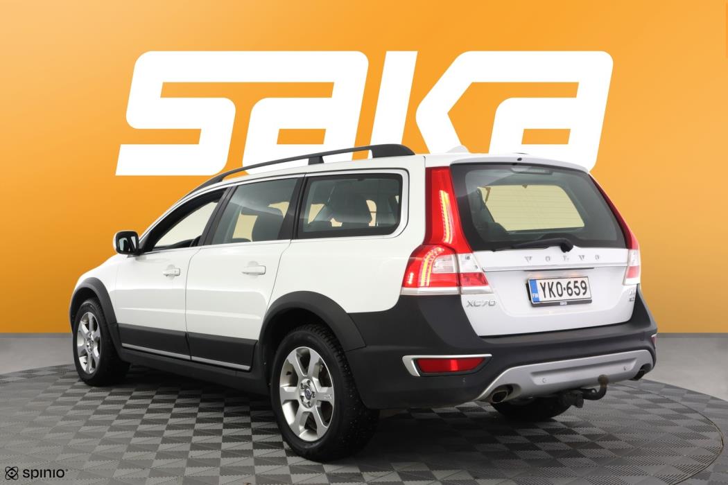 VOLVO XC70 2014