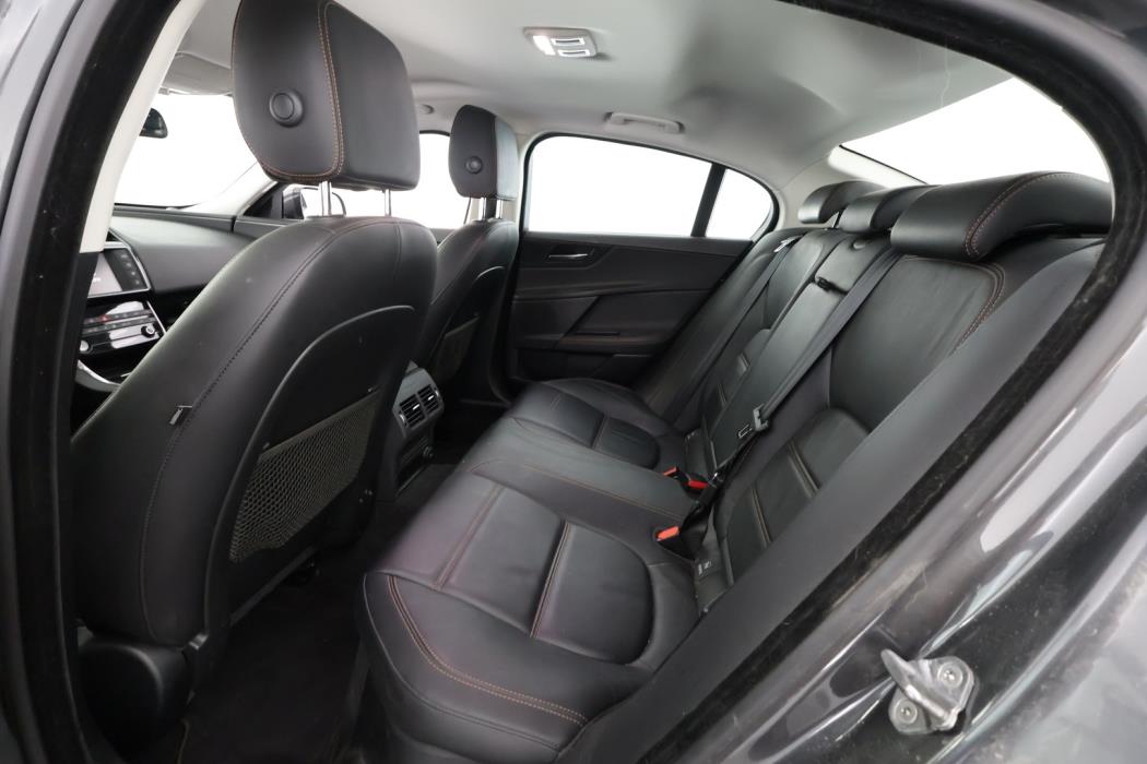 JAGUAR XE 2016