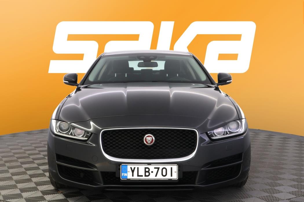 JAGUAR XE 2016