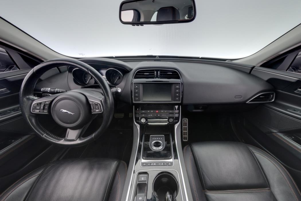 JAGUAR XE 2016