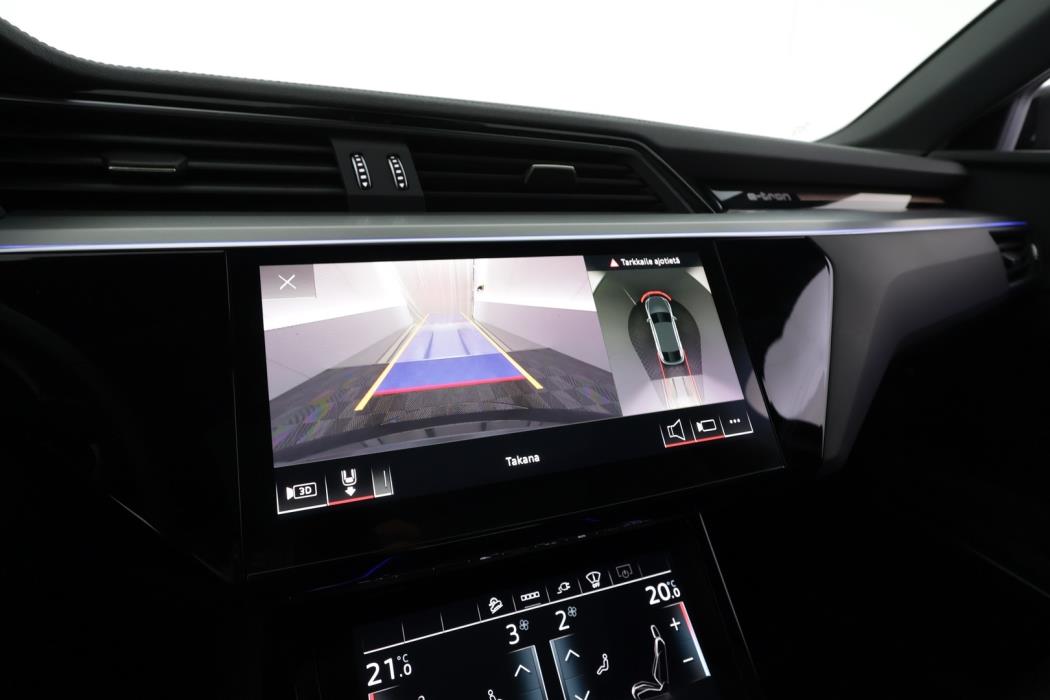 AUDI e-tron 2023