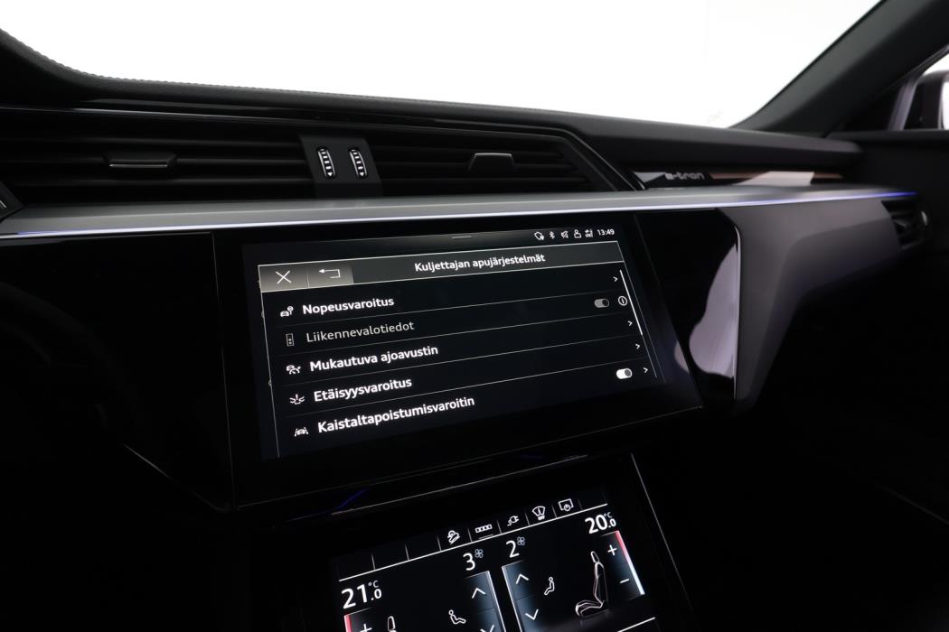 AUDI e-tron 2023