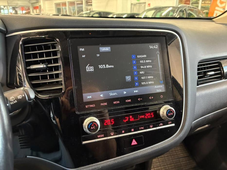 MITSUBISHI OUTLANDER PHEV 2021