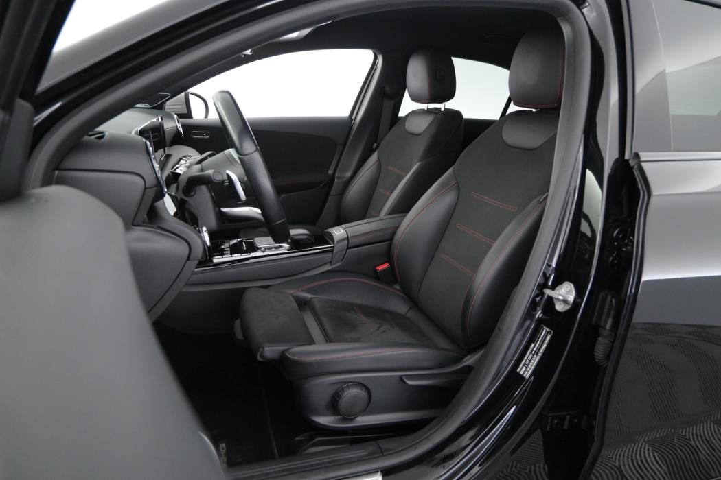 MERCEDES-BENZ A 2021