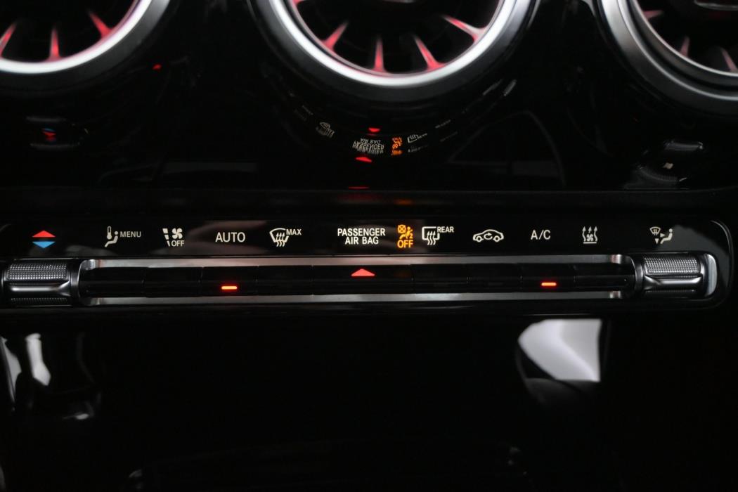 MERCEDES-BENZ A 2021