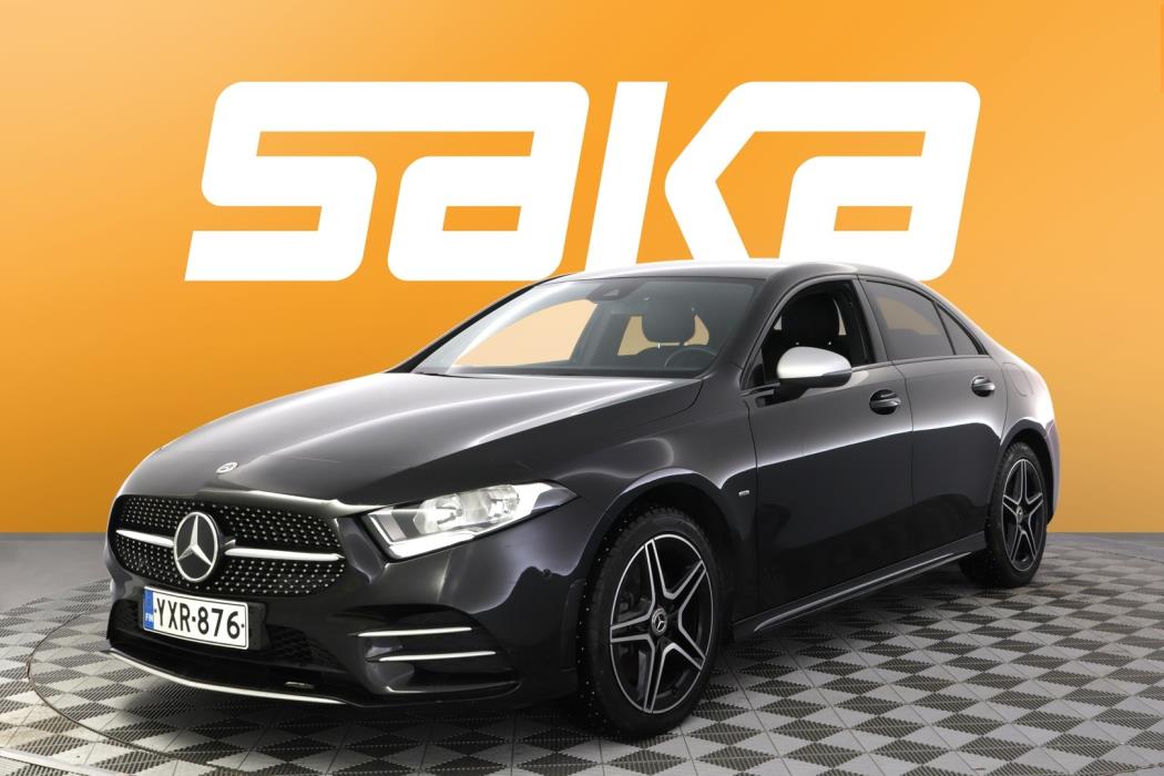 MERCEDES-BENZ A 2021