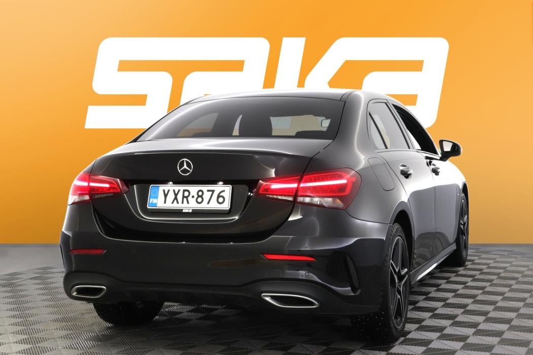 MERCEDES-BENZ A 2021