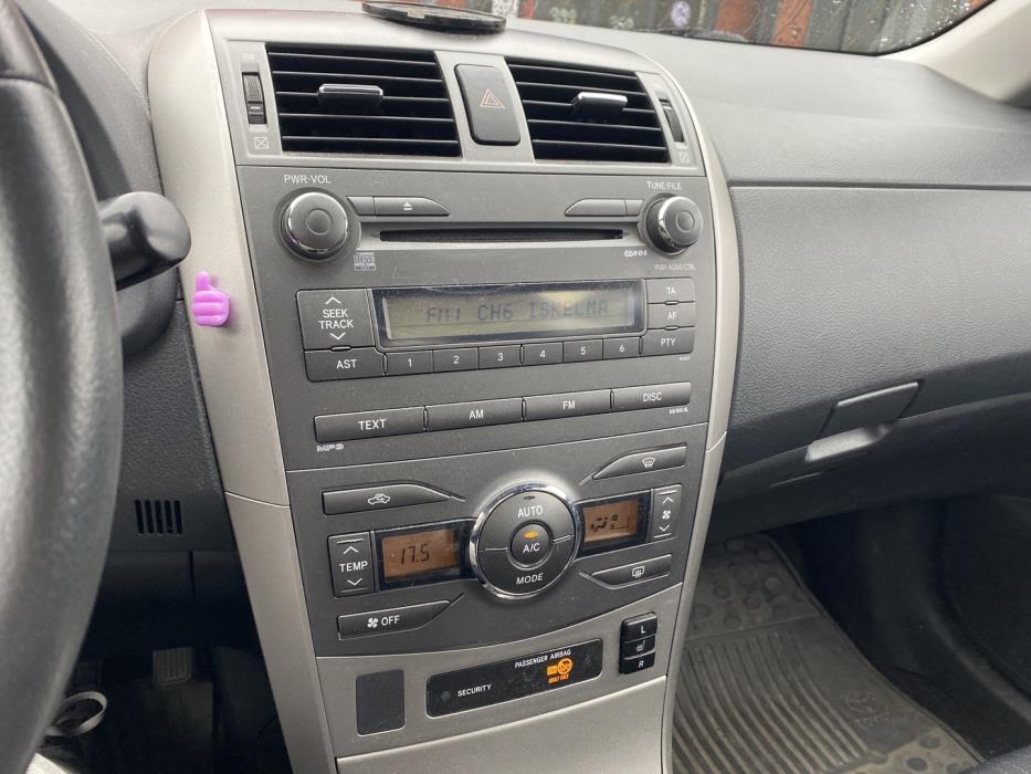 TOYOTA Corolla 2009