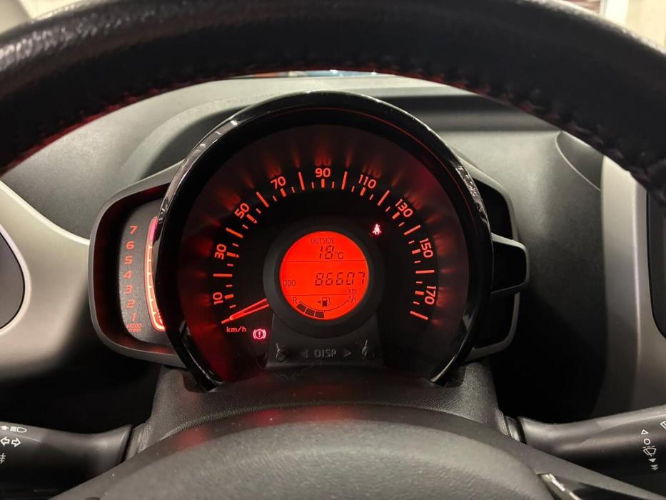 TOYOTA AYGO 2017