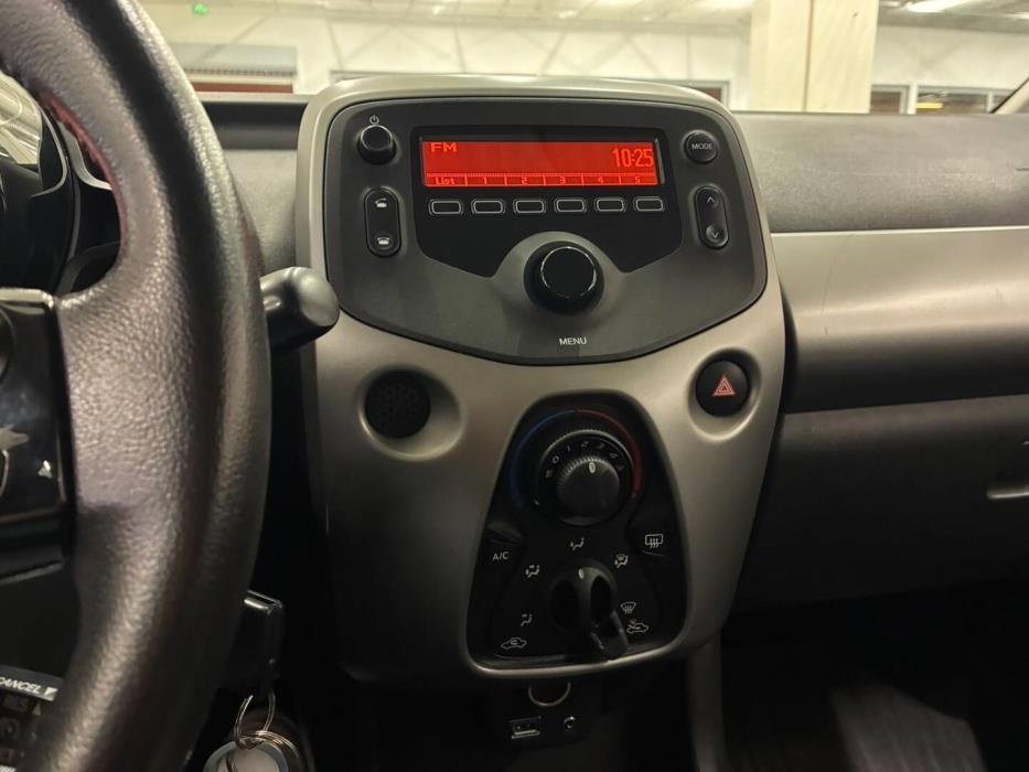 TOYOTA AYGO 2017